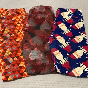 LulaRoe set of 3 Tall and Curvy Leggings. Soft and comfortable! Great condition